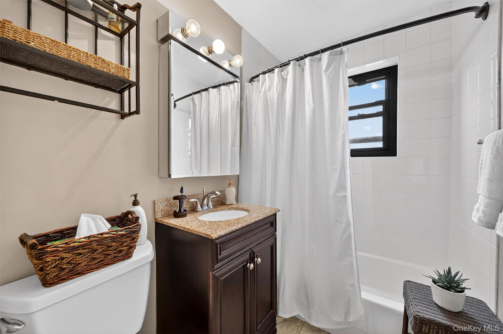 505 Central Avenue # 408, White Plains, NY 10606