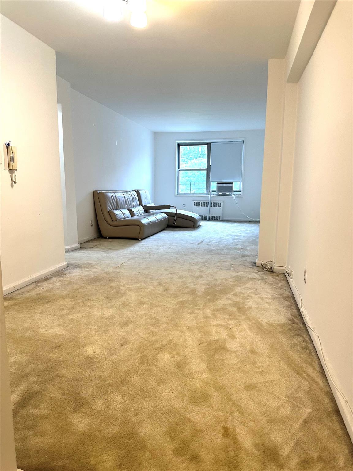 27-04 Parsons Boulevard # 2G, Flushing, NY 11354