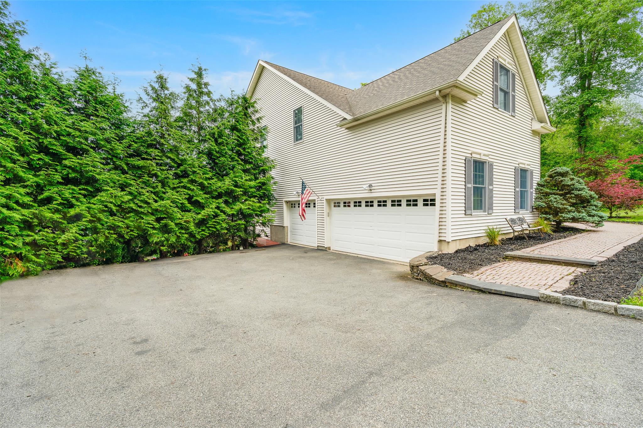 46 Duncan Road, Lagrangeville, NY 12540