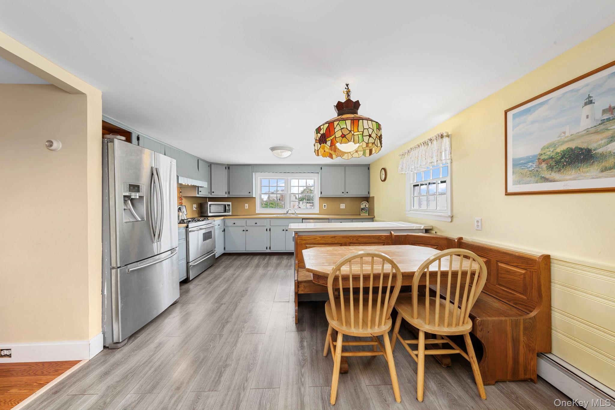 25 Meadow Lane, Amityville, NY 11701