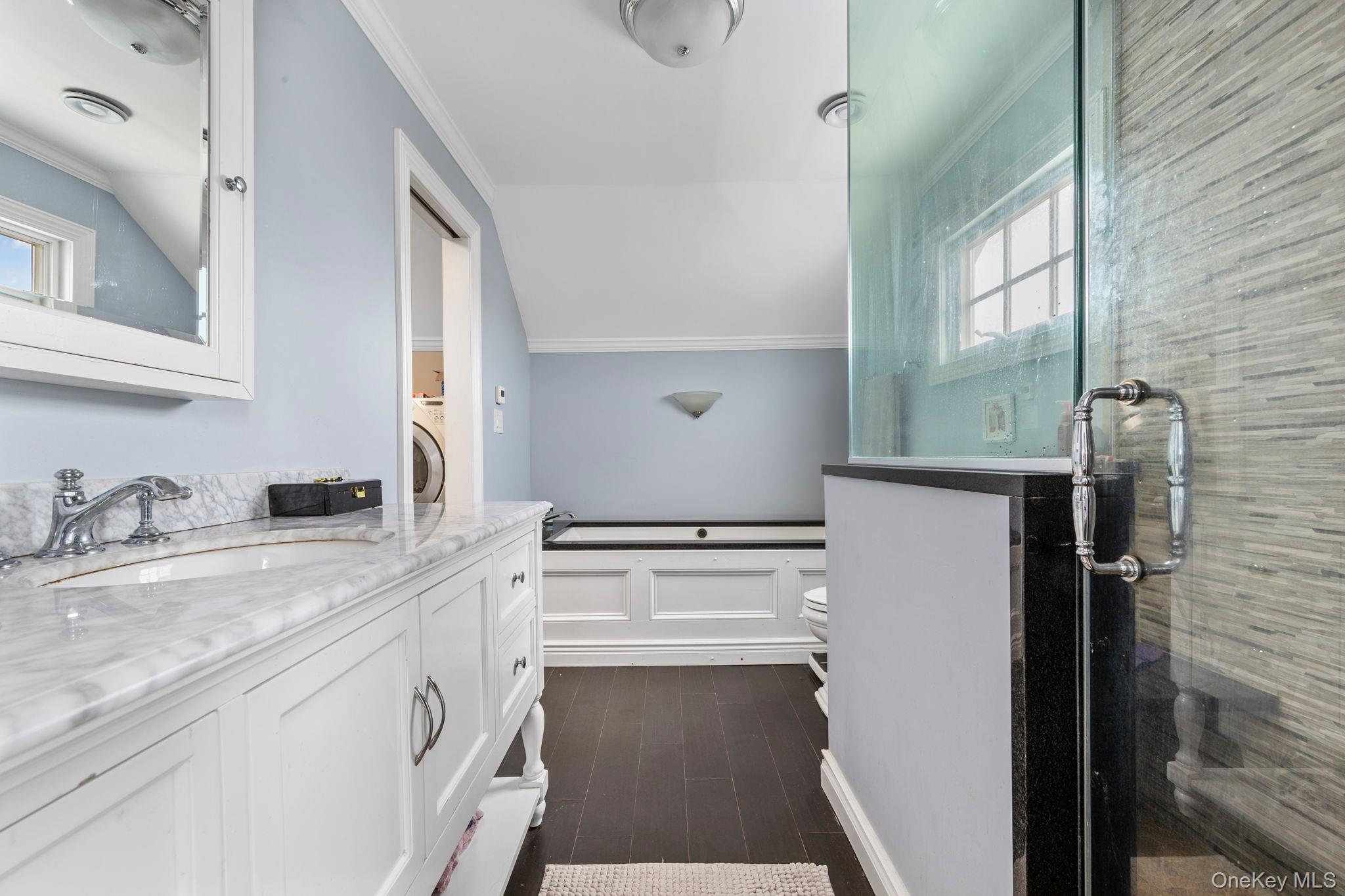 25 Meadow Lane, Amityville, NY 11701