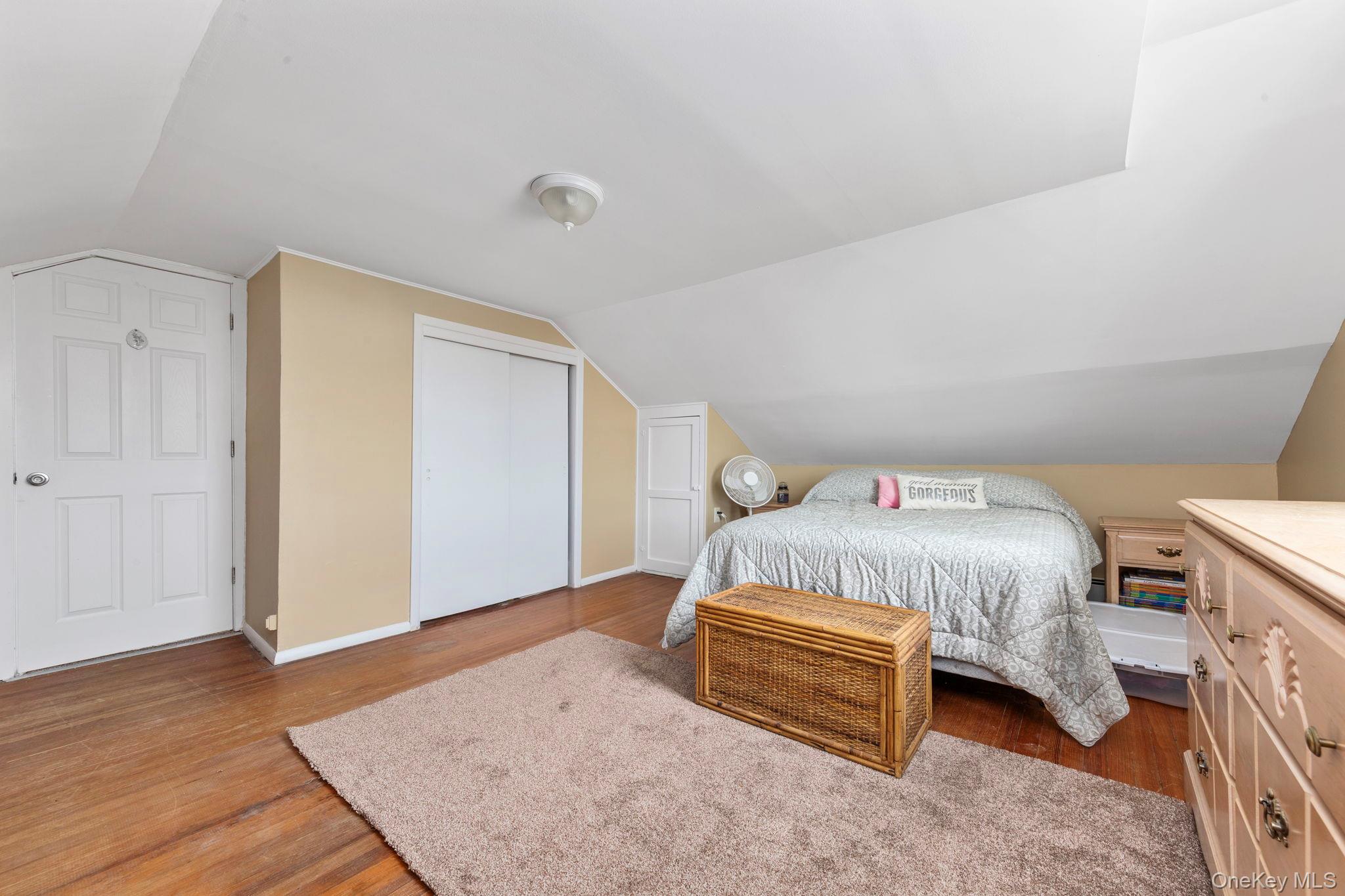 25 Meadow Lane, Amityville, NY 11701