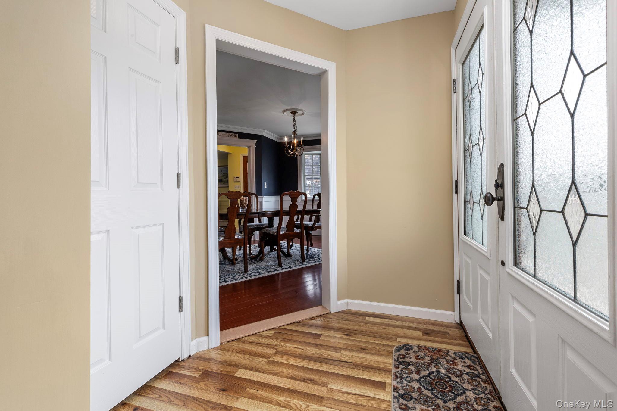 25 Meadow Lane, Amityville, NY 11701