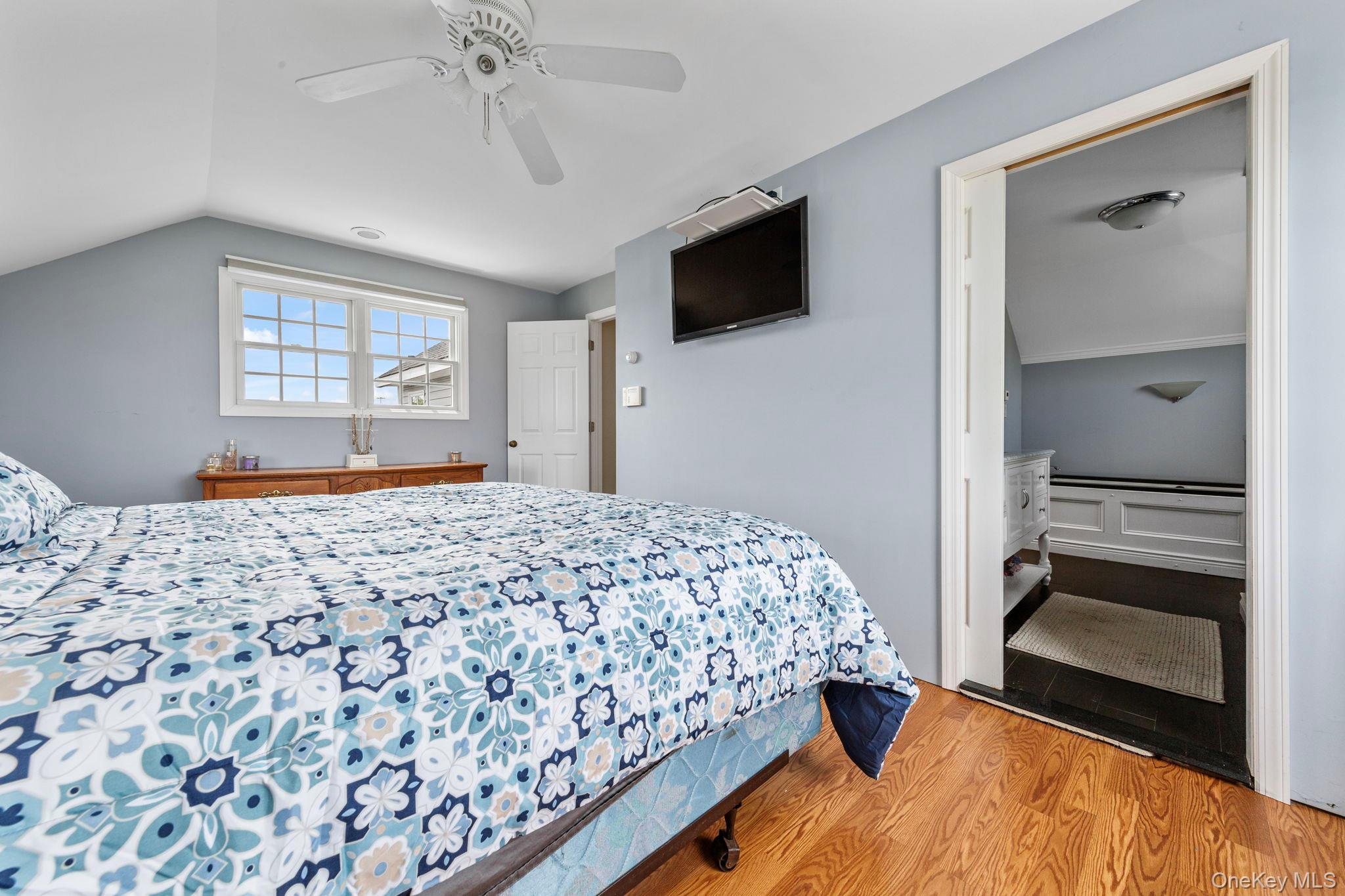 25 Meadow Lane, Amityville, NY 11701