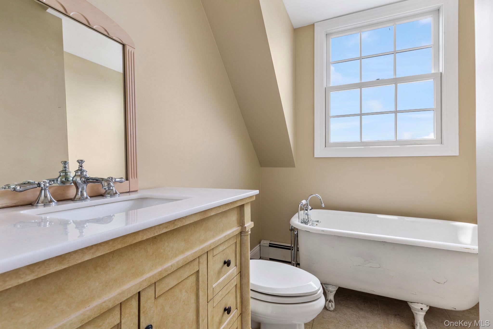 25 Meadow Lane, Amityville, NY 11701