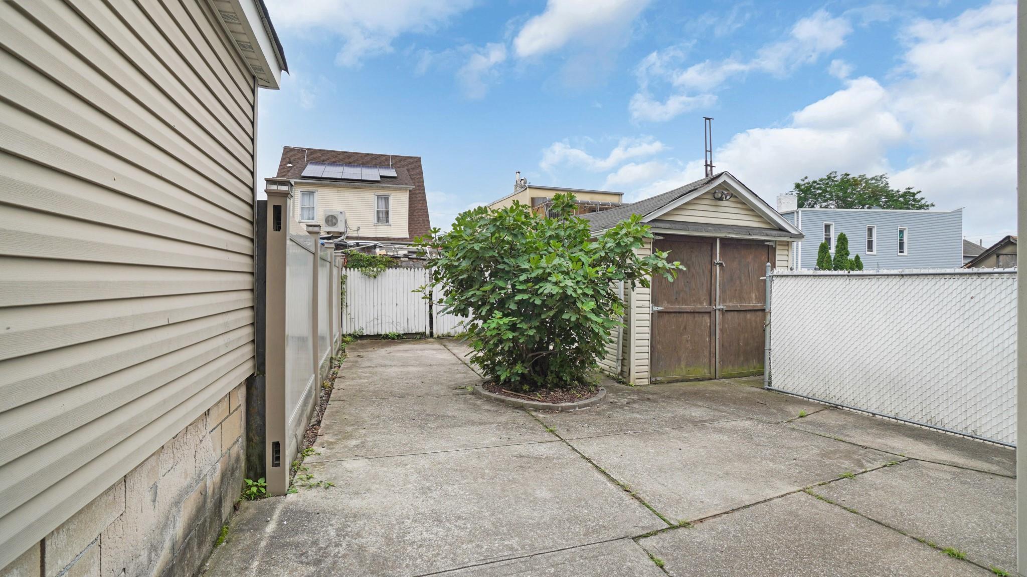 145-50 107th Avenue, Jamaica, NY 11435