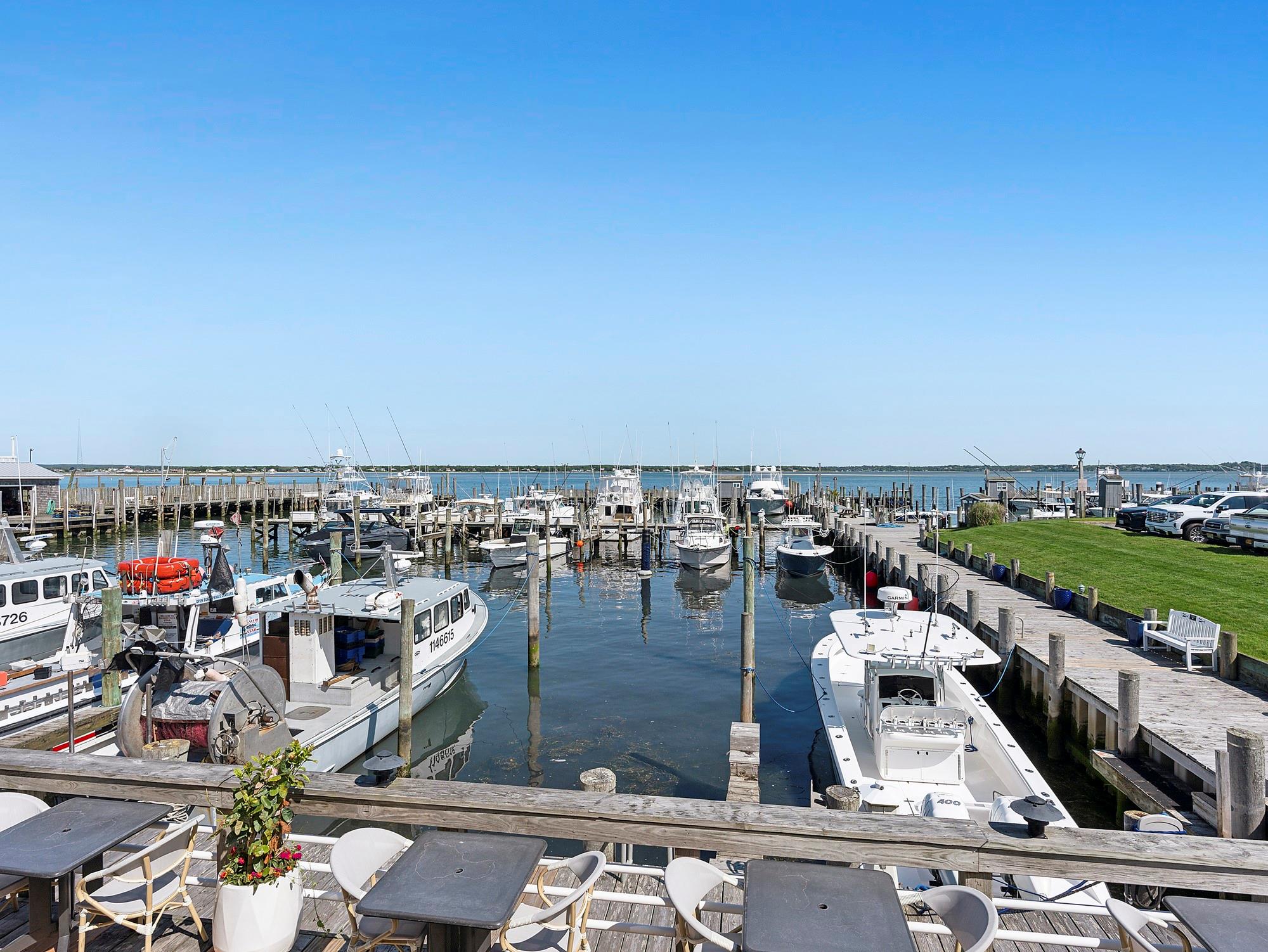 369 dune Road, Hampton Bays, NY 11946