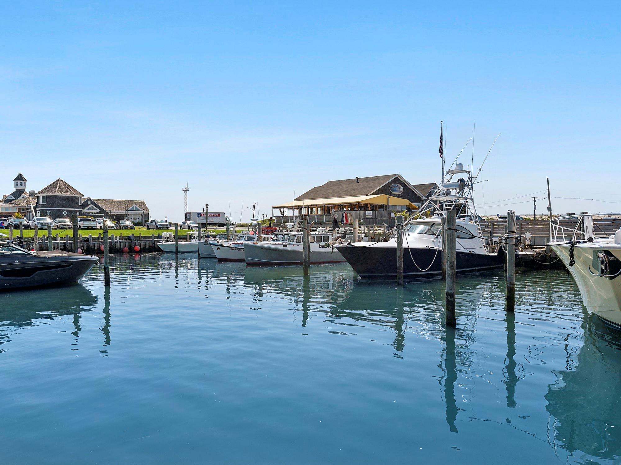 369 dune Road, Hampton Bays, NY 11946