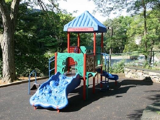 23 Hillside Terrace # H, White Plains, NY 10601