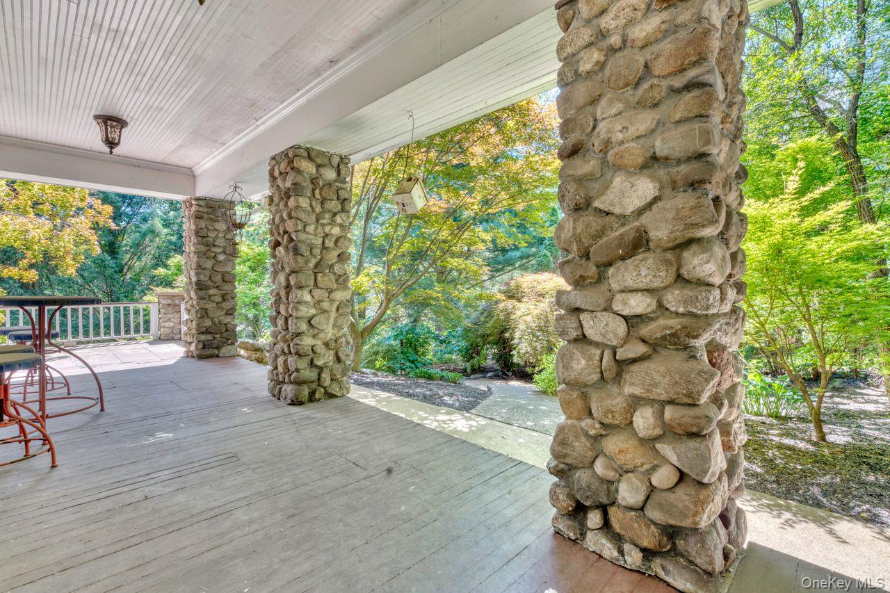 84 Highview Avenue, Nanuet, NY 10954