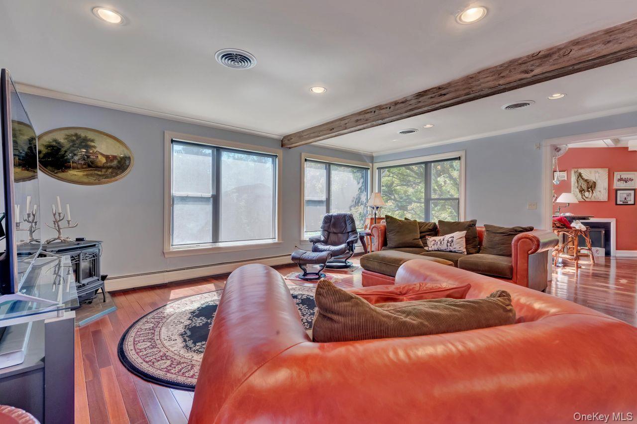 84 Highview Avenue, Nanuet, NY 10954