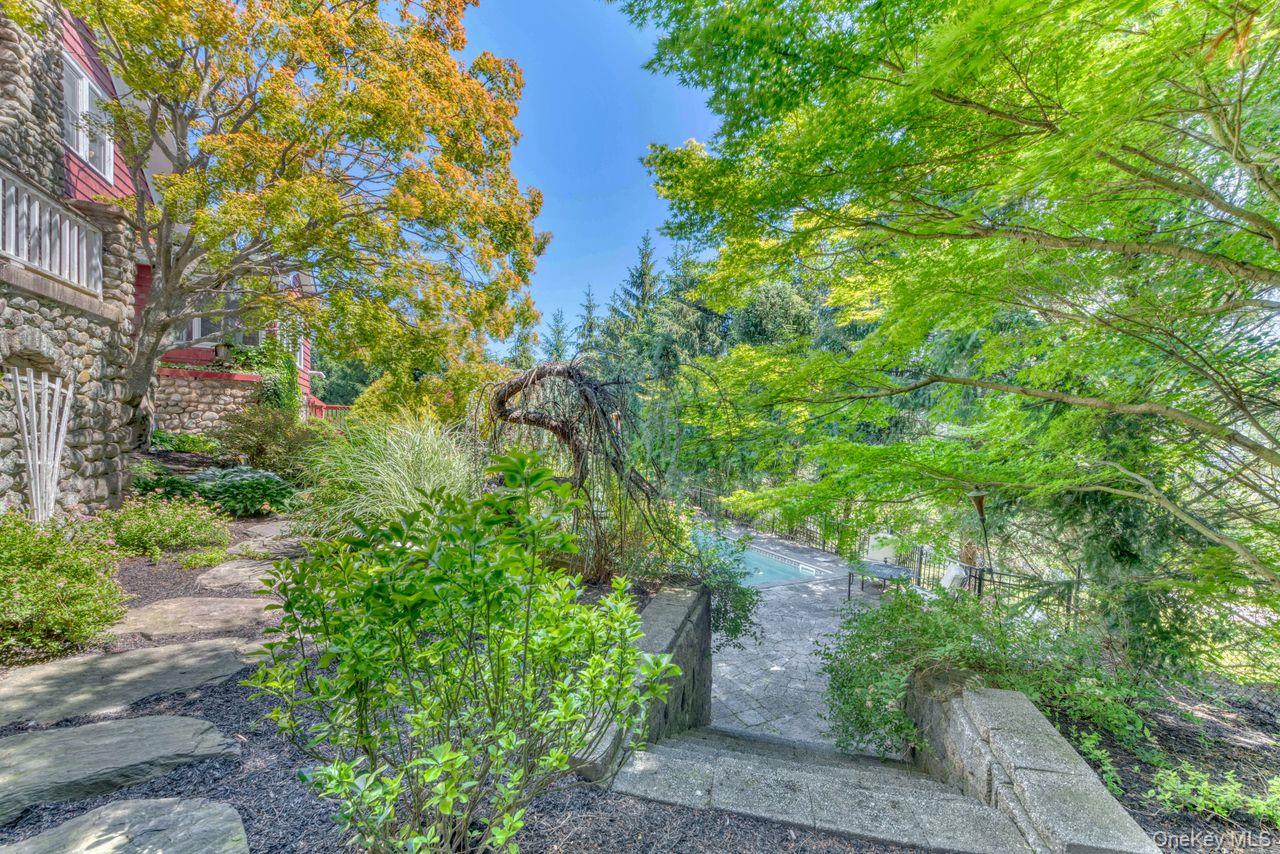 84 Highview Avenue, Nanuet, NY 10954