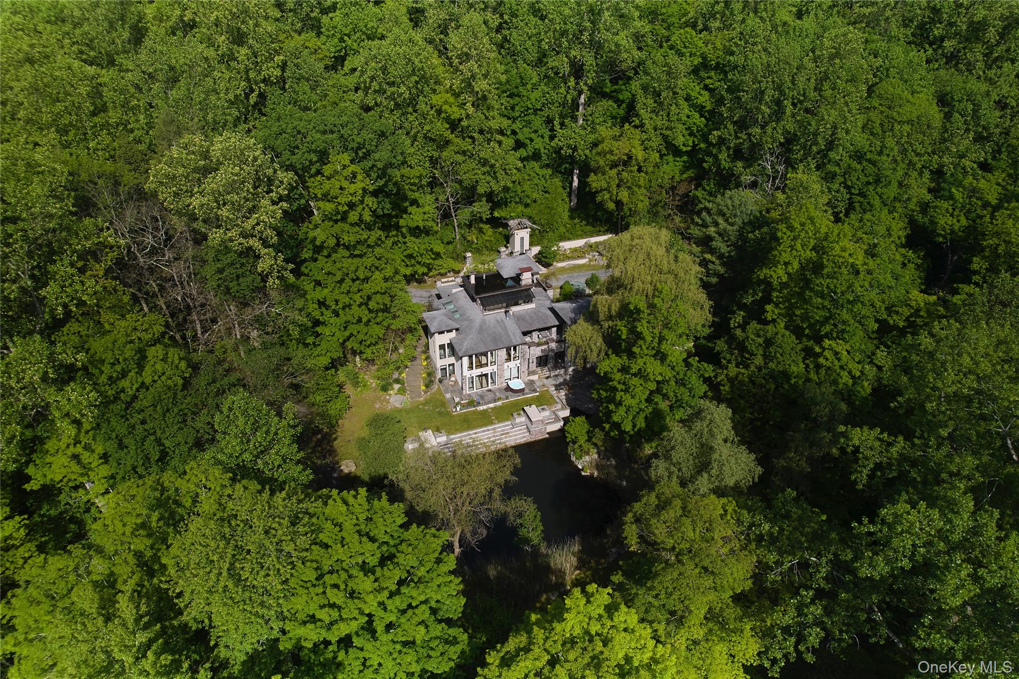 320 Long Hill Road, Hopewell Junction, NY 12533