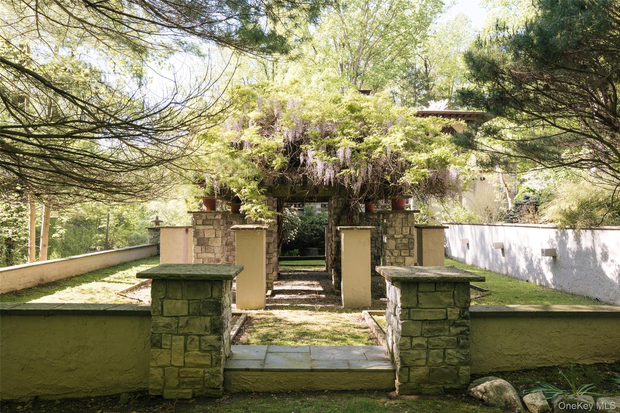 320 Long Hill Road, Hopewell Junction, NY 12533