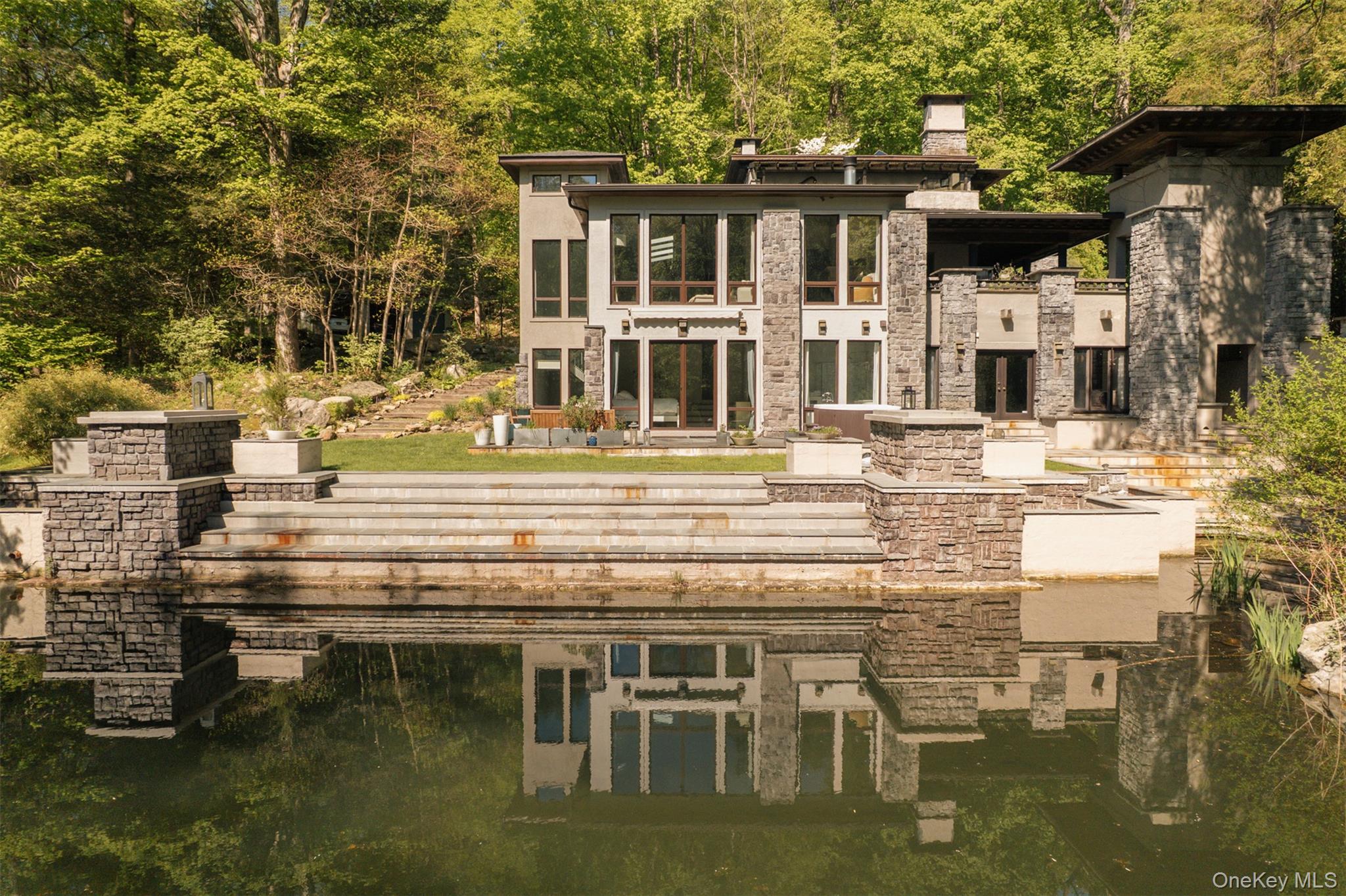 320 Long Hill Road, Hopewell Junction, NY 12533