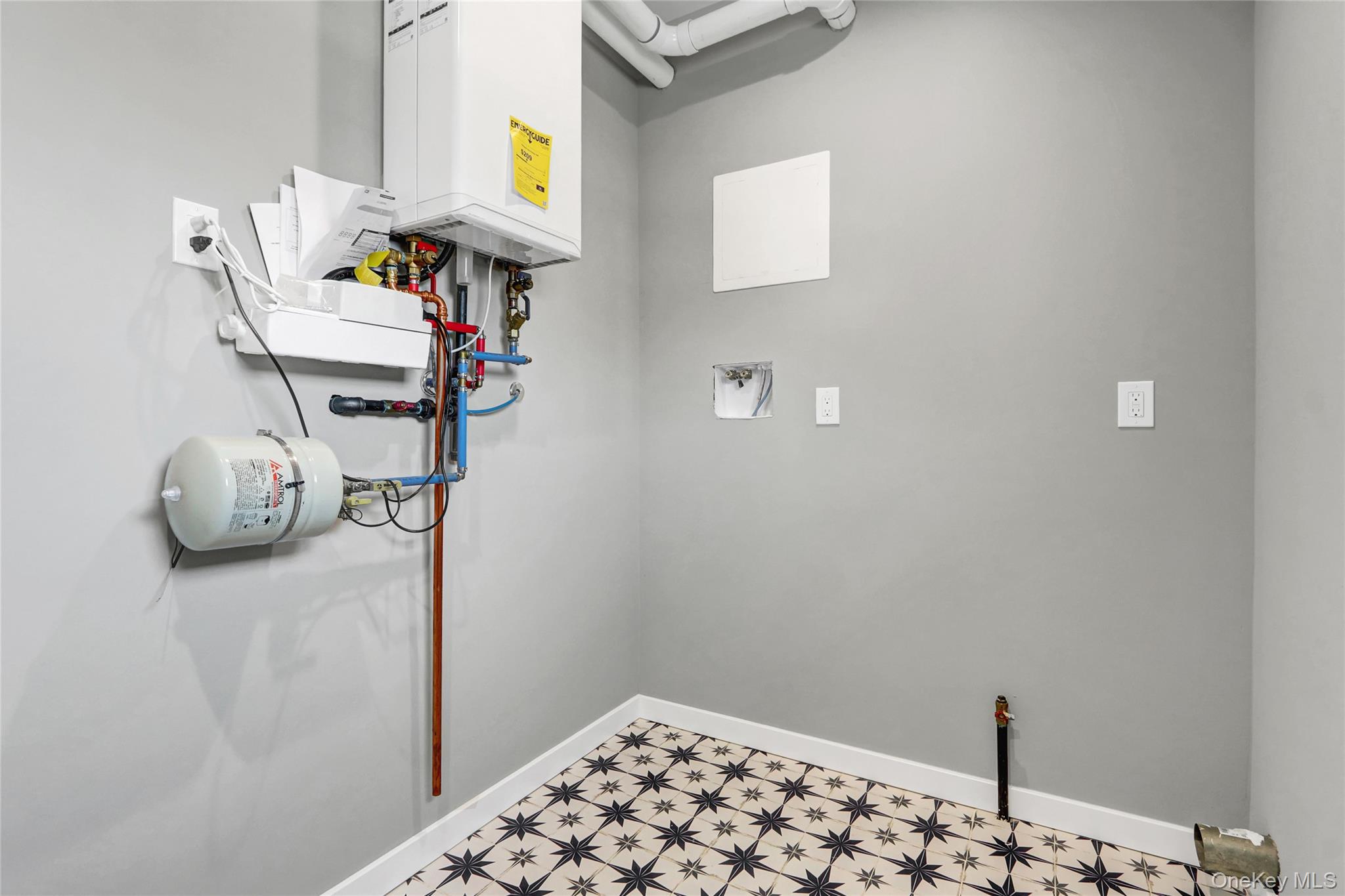 2941 Moreland Avenue, Oceanside, NY 11572