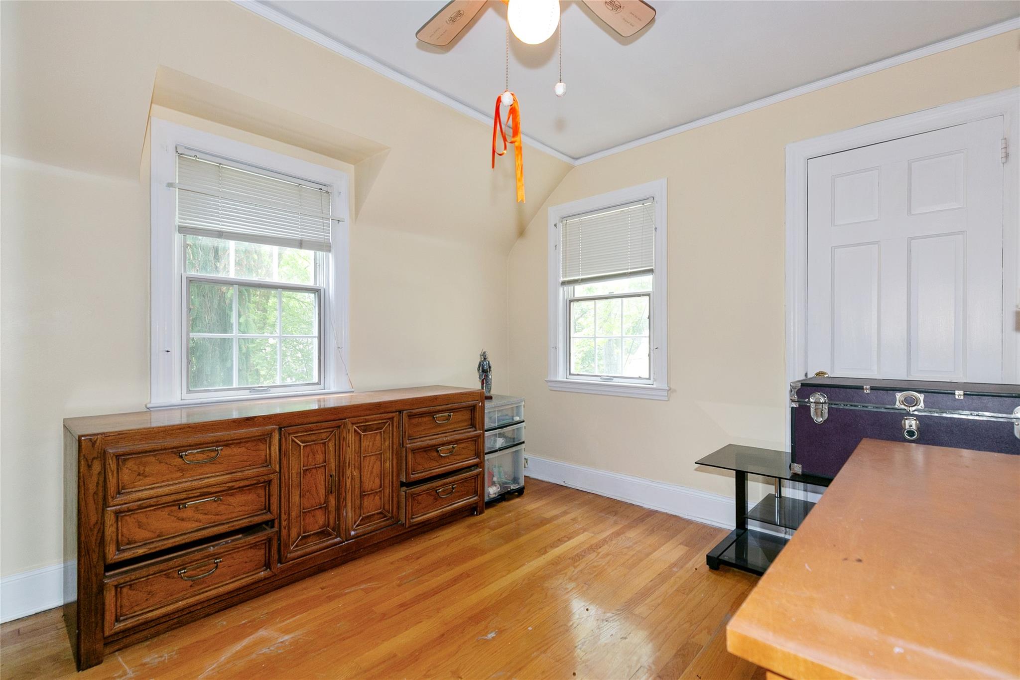 1 Ravine Road, Great Neck, NY 11023