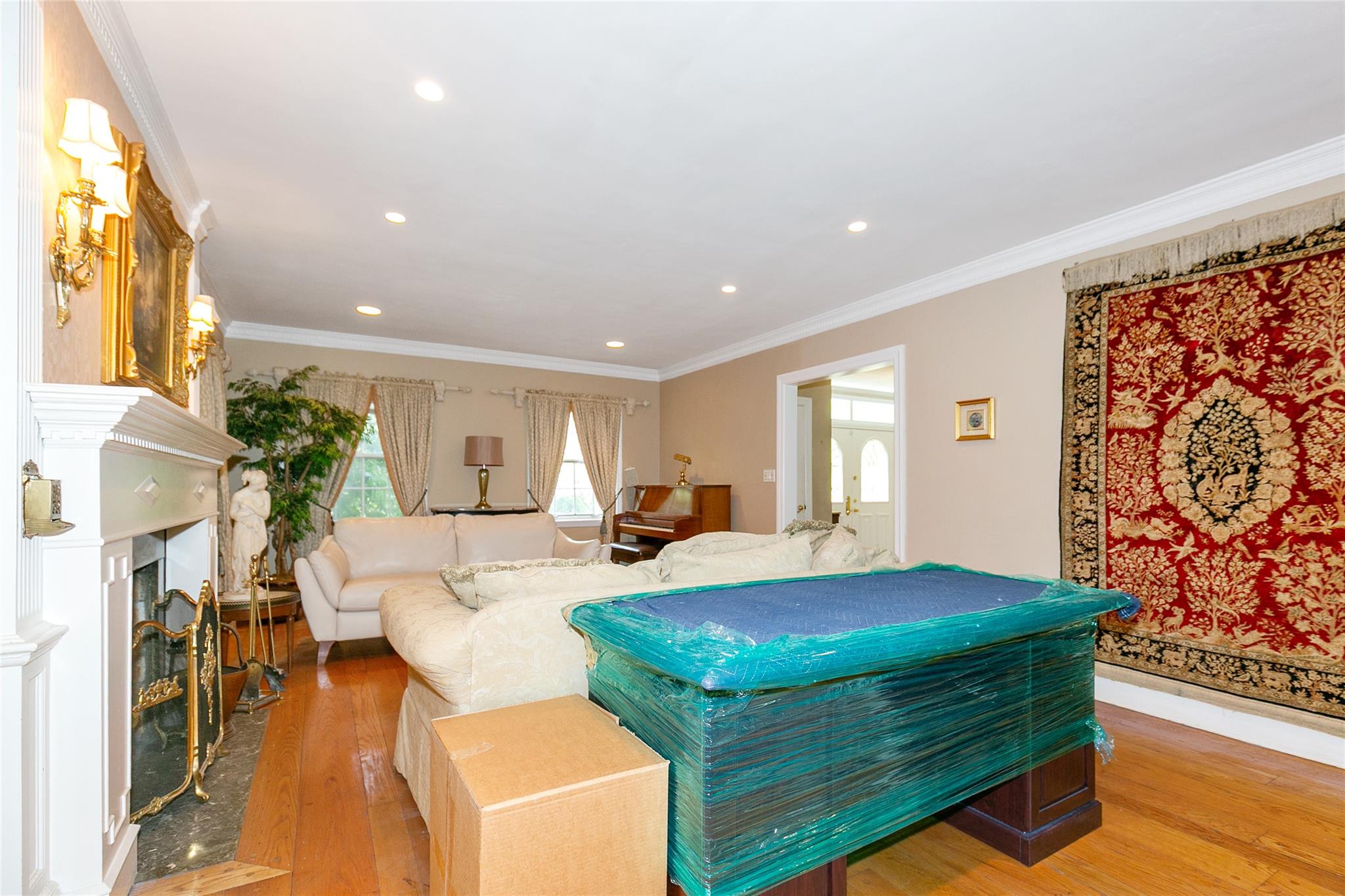 1 Ravine Road, Great Neck, NY 11023