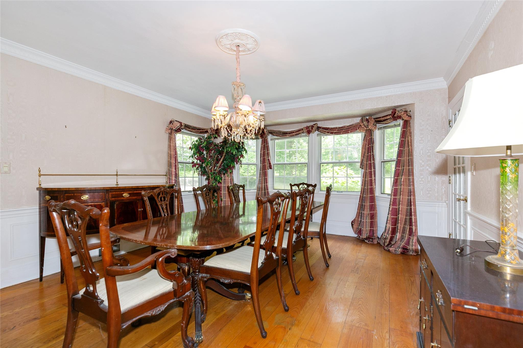 1 Ravine Road, Great Neck, NY 11023