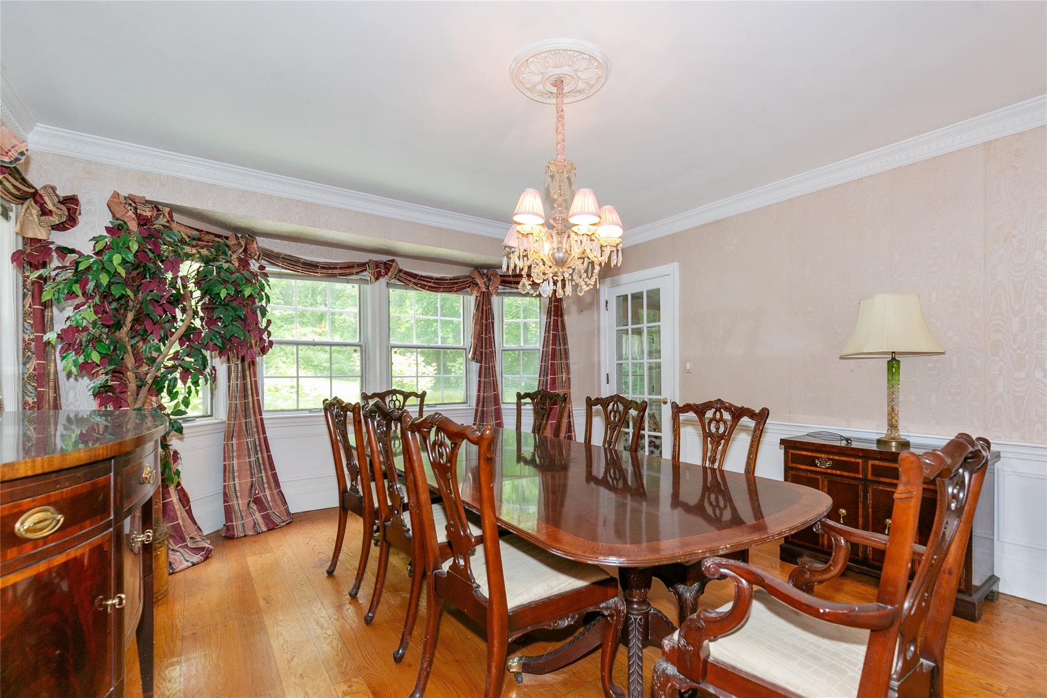 1 Ravine Road, Great Neck, NY 11023