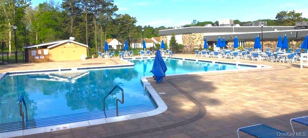 259 Newcastle Court # E, Ridge, NY 11961