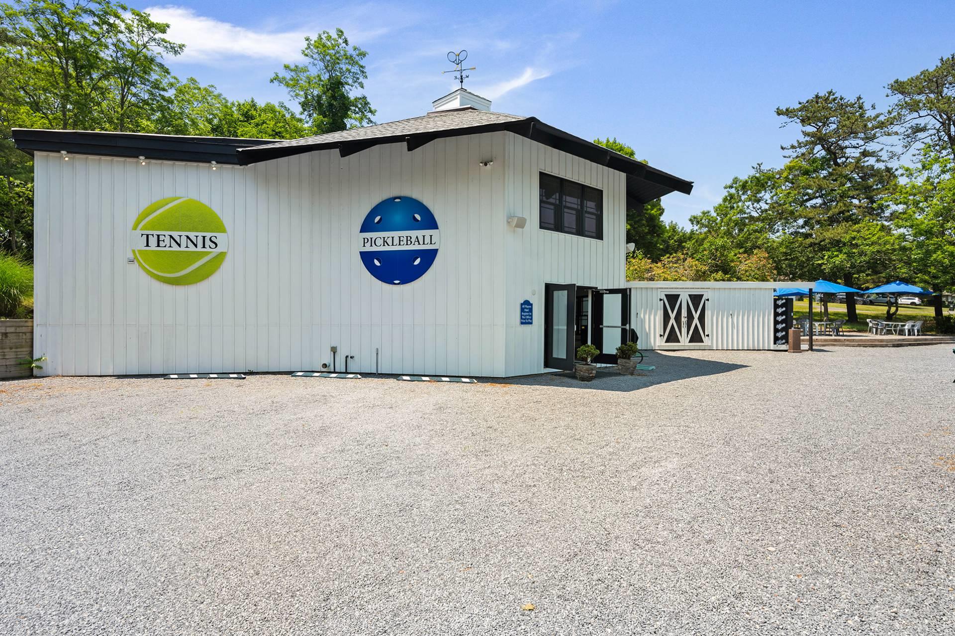 142 Montauk Highway, Westhampton, NY 11977