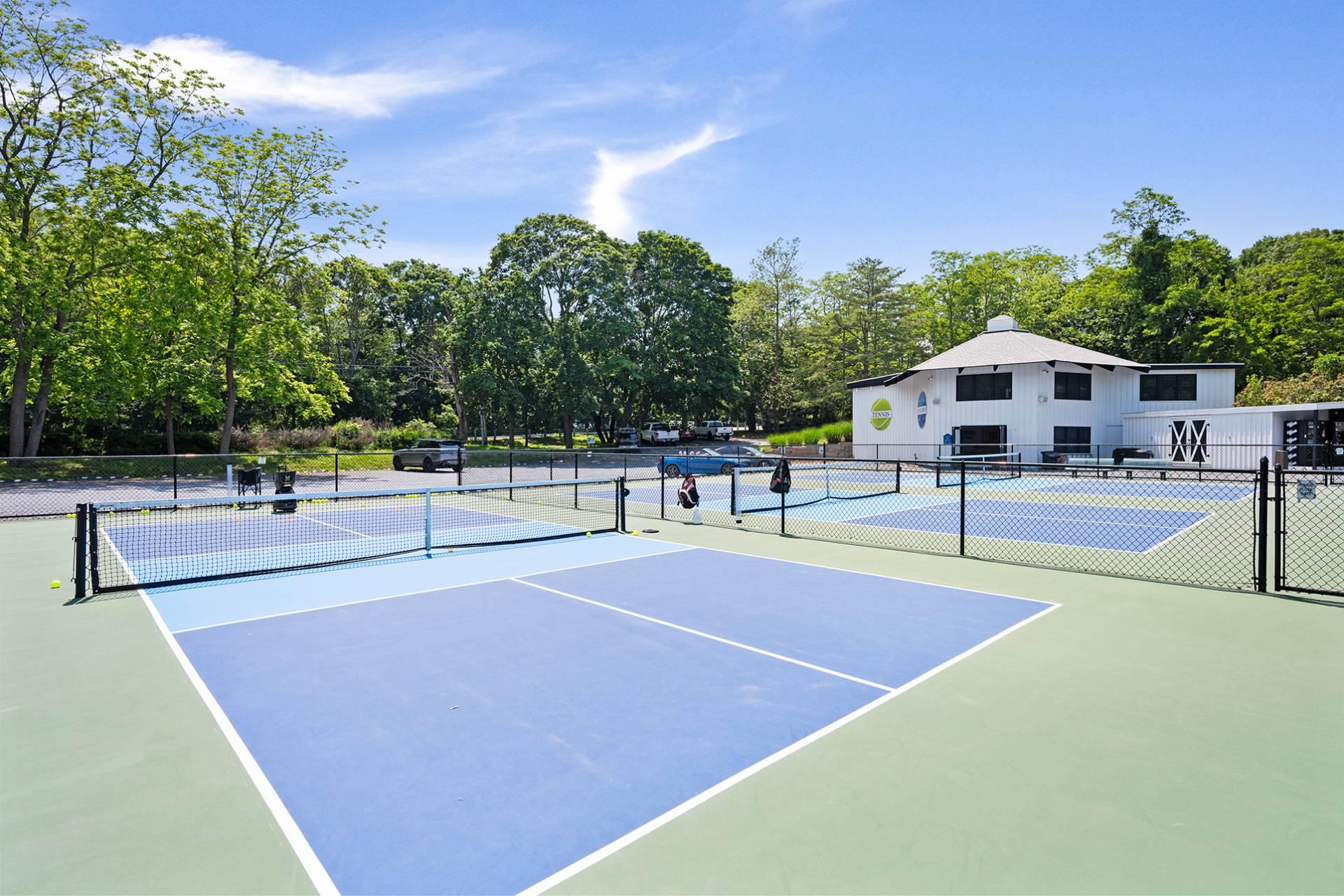 142 Montauk Highway, Westhampton, NY 11977