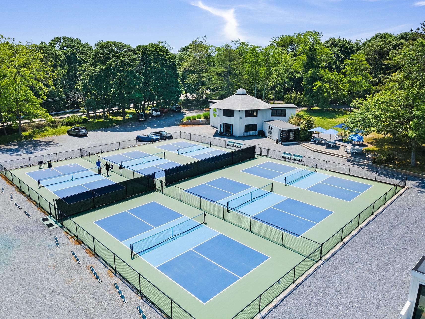 142 Montauk Highway, Westhampton, NY 11977