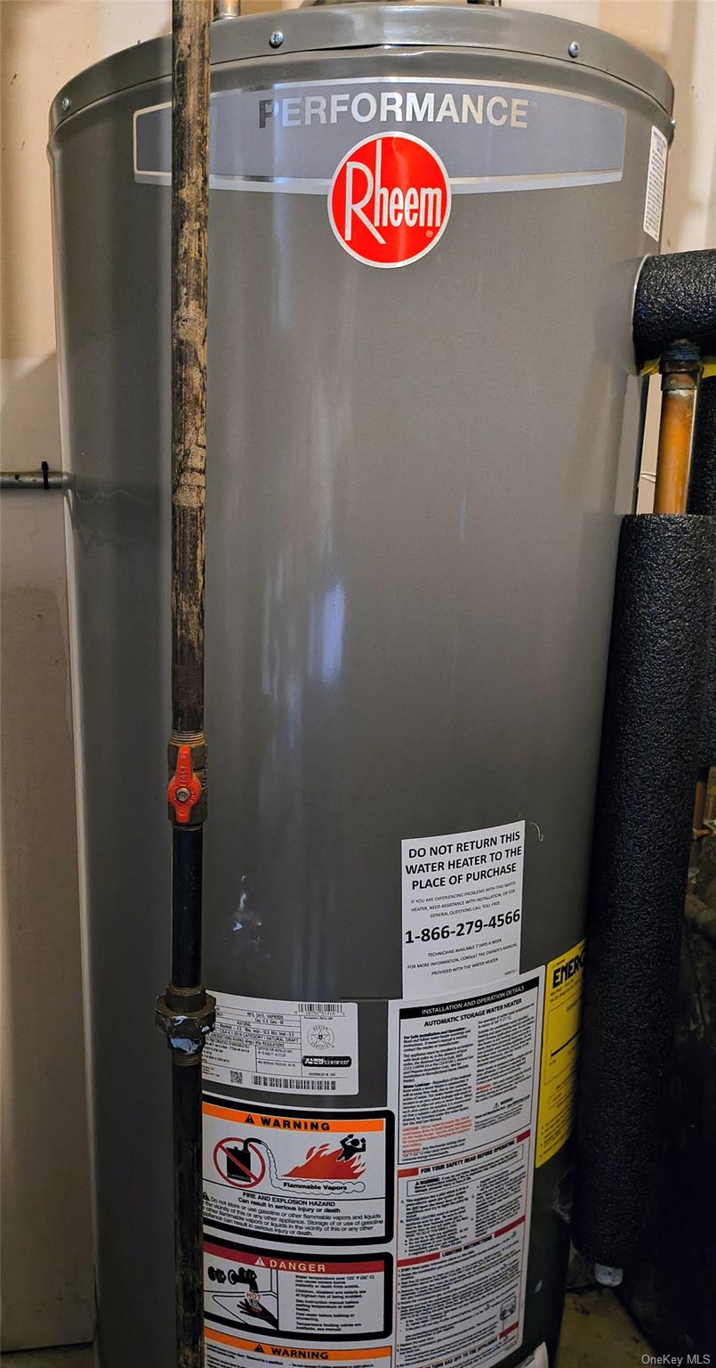 1056 E Arthur Street, Uniondale, NY 11553