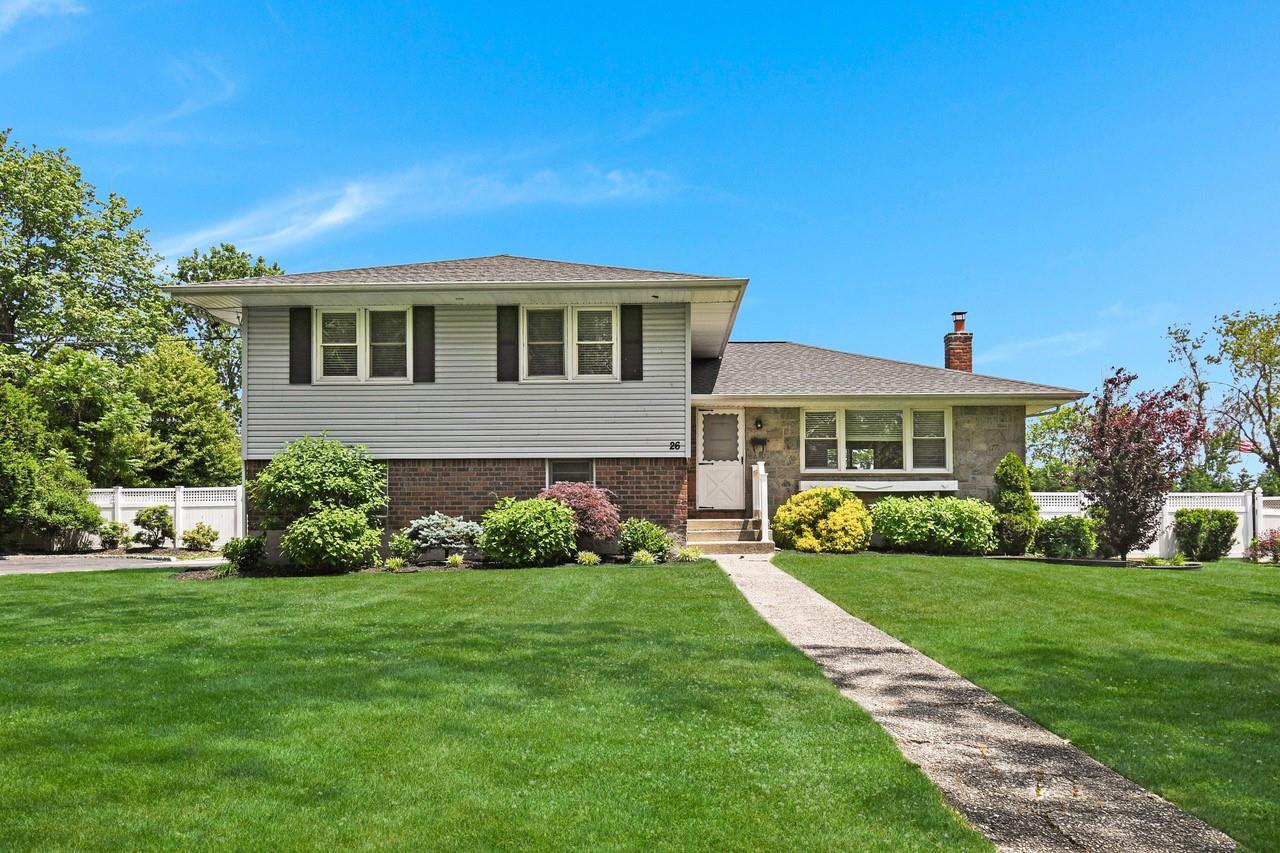 26 Sarina Drive, Commack, NY 11725