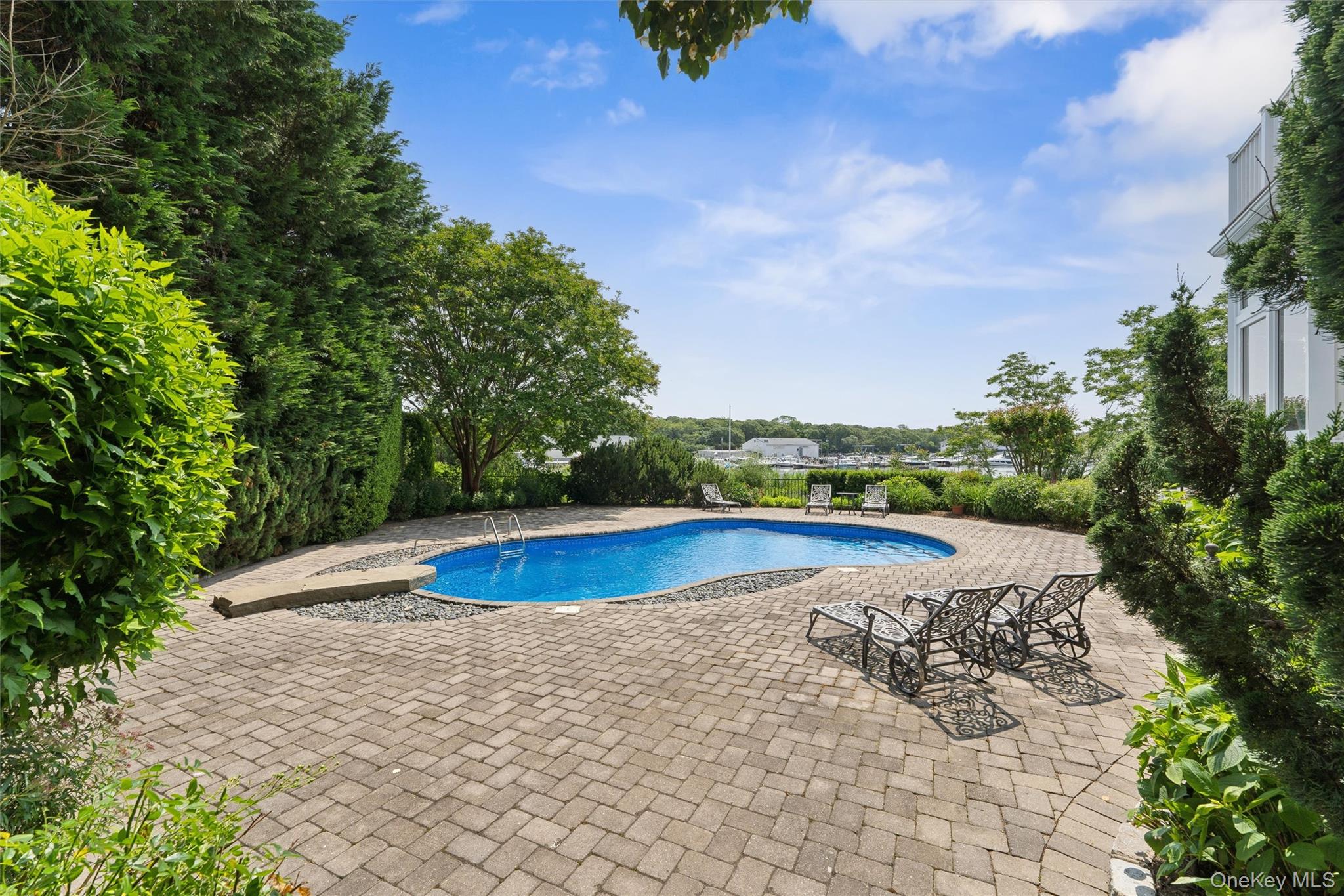 40 Overlook Drive, Aquebogue, NY 11931