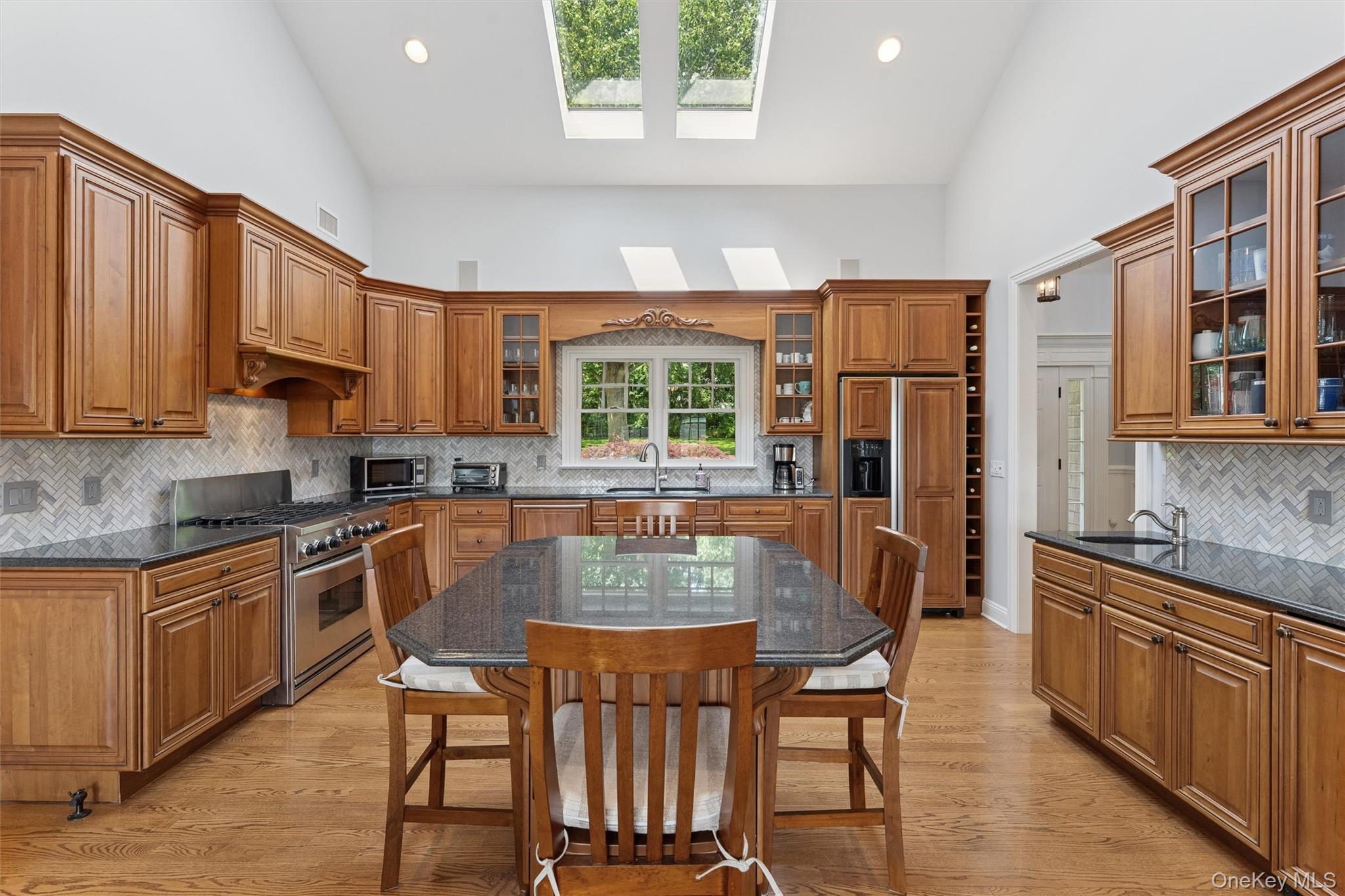 40 Overlook Drive, Aquebogue, NY 11931