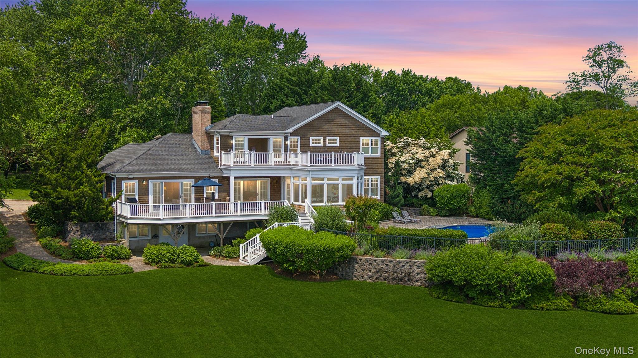 40 Overlook Drive, Aquebogue, NY 11931