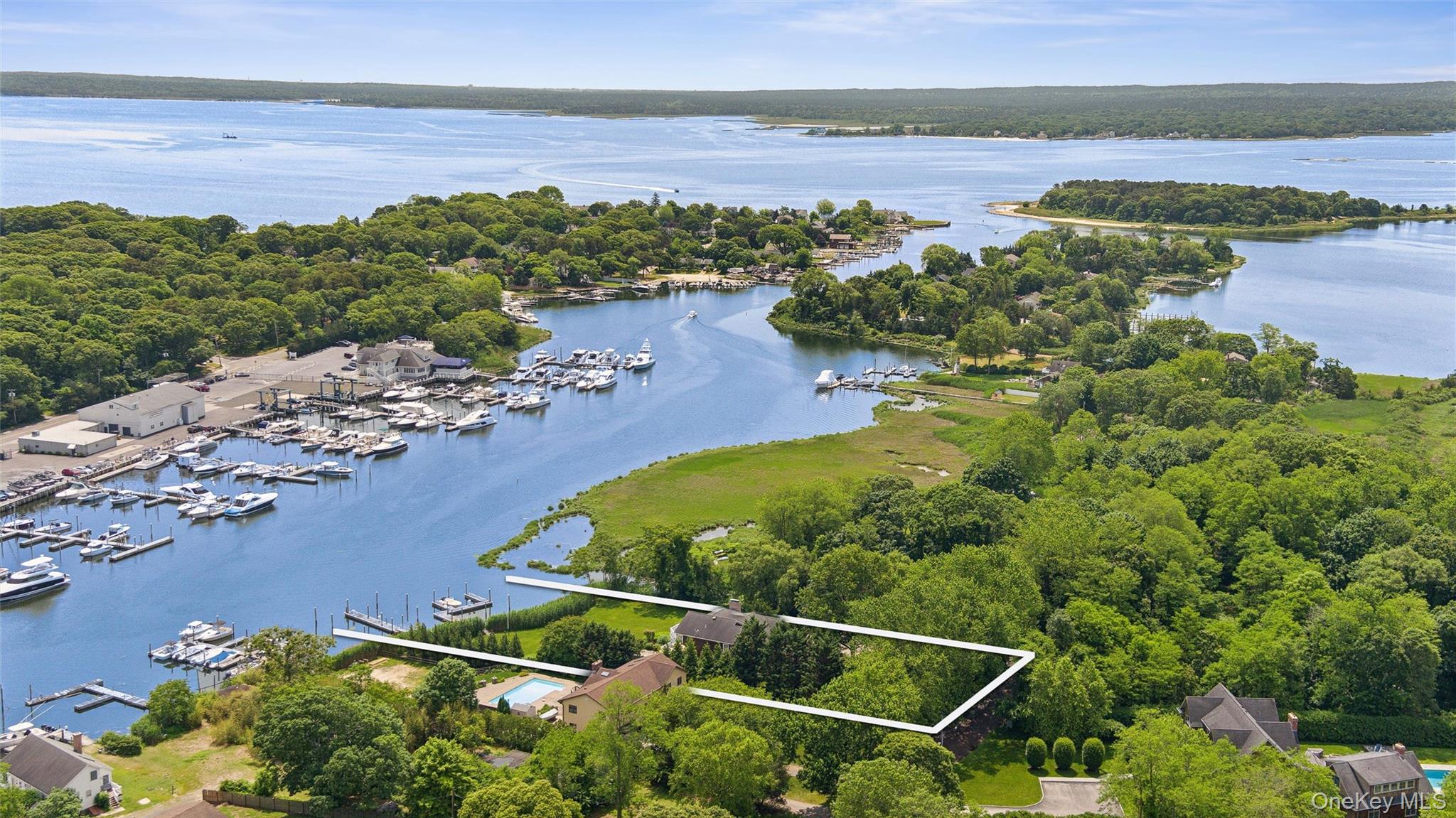 40 Overlook Drive, Aquebogue, NY 11931