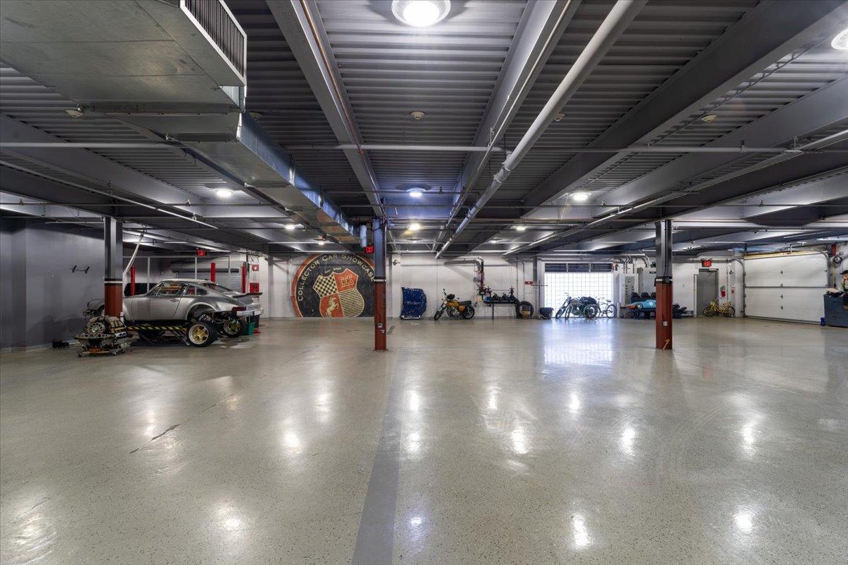 85 Pine Hollow Road, Oyster Bay, NY 11771