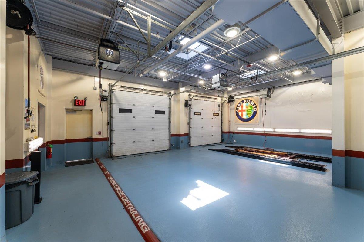 85 Pine Hollow Road, Oyster Bay, NY 11771