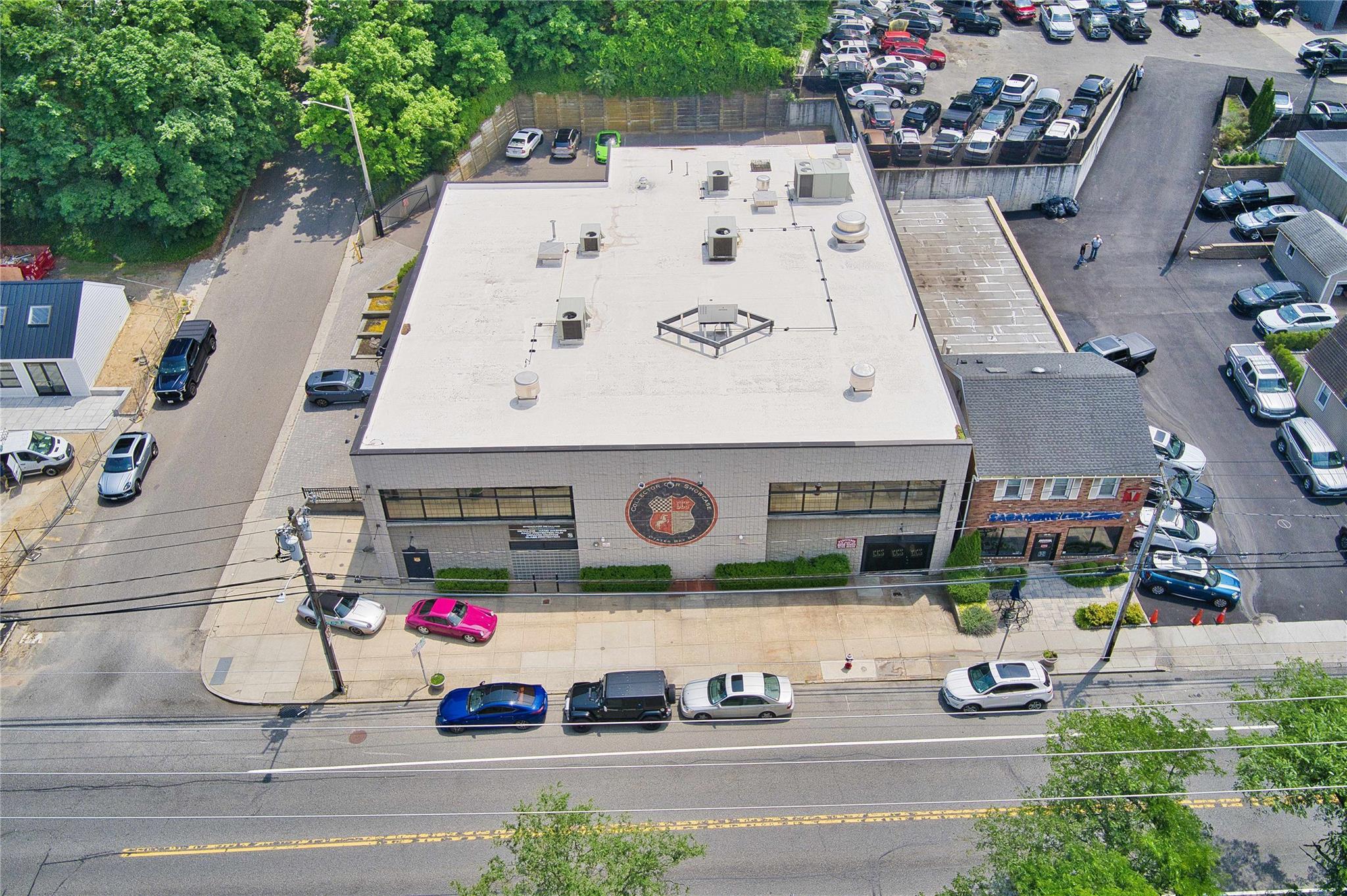 85 Pine Hollow Road, Oyster Bay, NY 11771