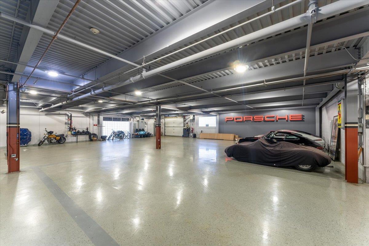 85 Pine Hollow Road, Oyster Bay, NY 11771