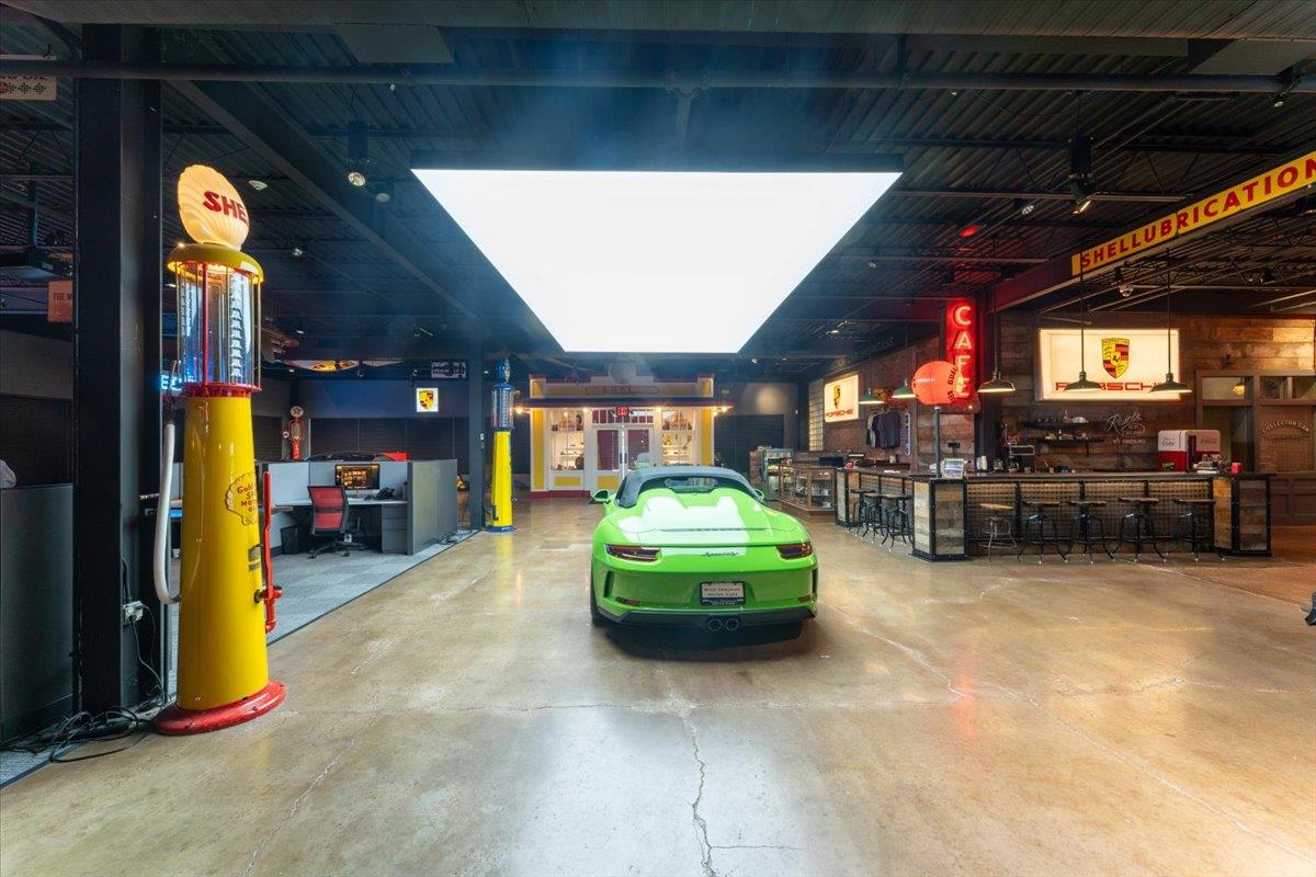 85 Pine Hollow Road, Oyster Bay, NY 11771