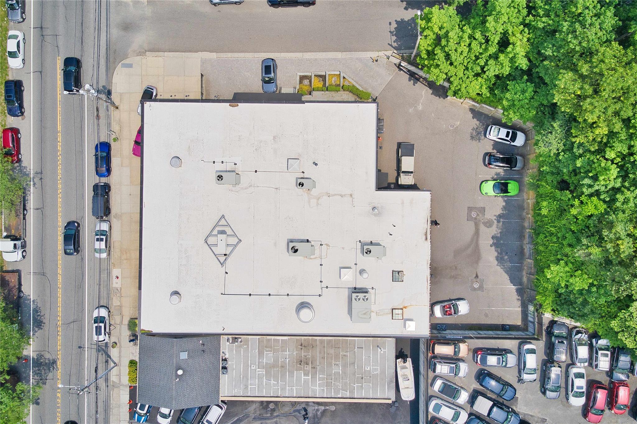 85 Pine Hollow Road, Oyster Bay, NY 11771