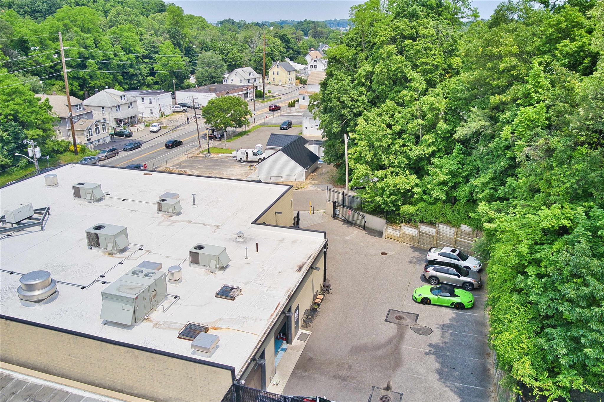 85 Pine Hollow Road, Oyster Bay, NY 11771