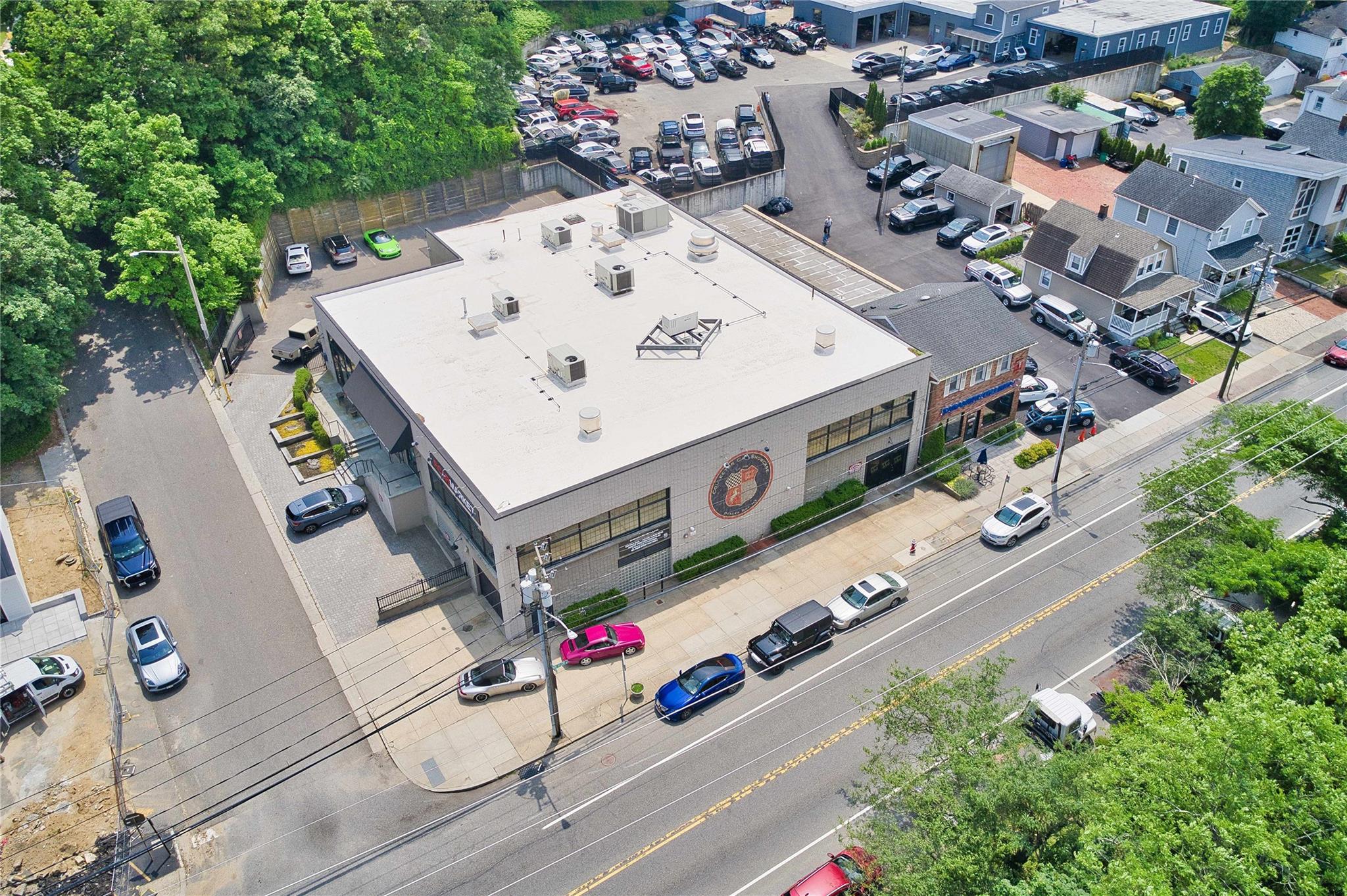 85 Pine Hollow Road, Oyster Bay, NY 11771