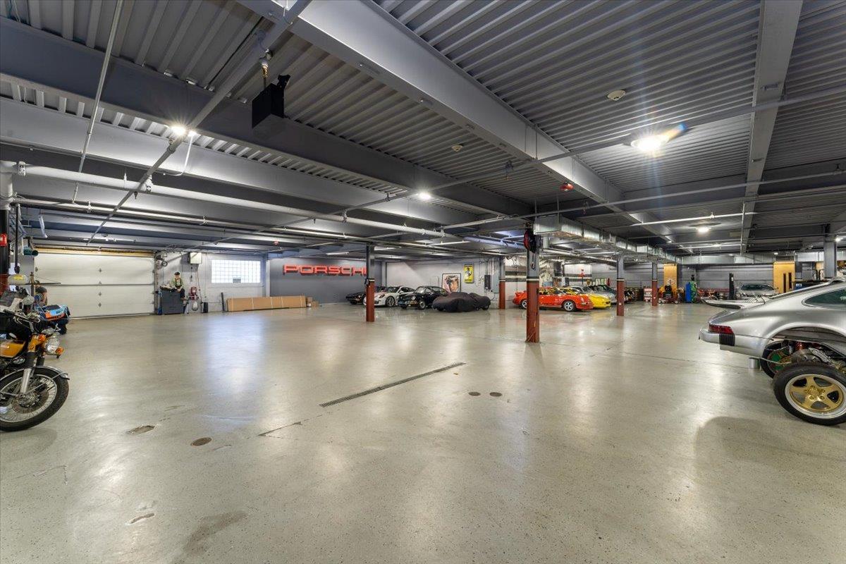 85 Pine Hollow Road, Oyster Bay, NY 11771