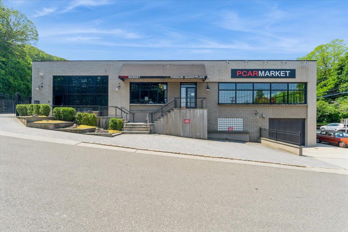 85 Pine Hollow Road, Oyster Bay, NY 11771