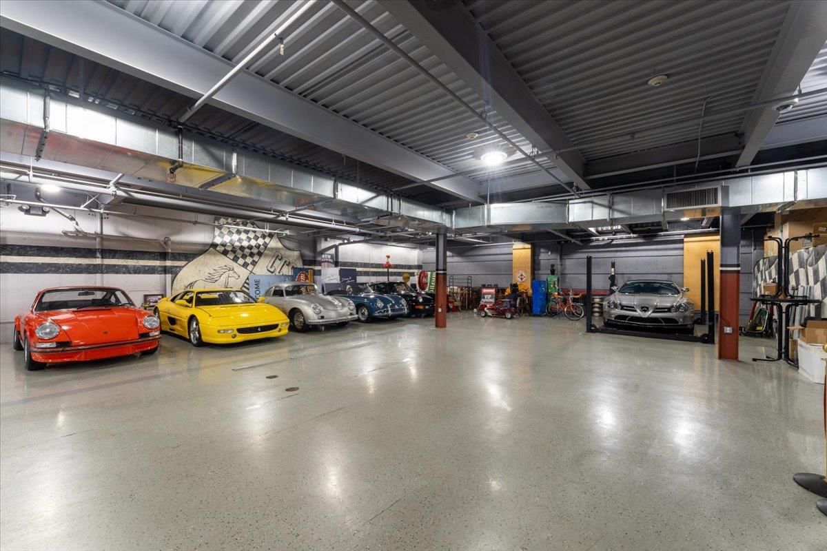 85 Pine Hollow Road, Oyster Bay, NY 11771