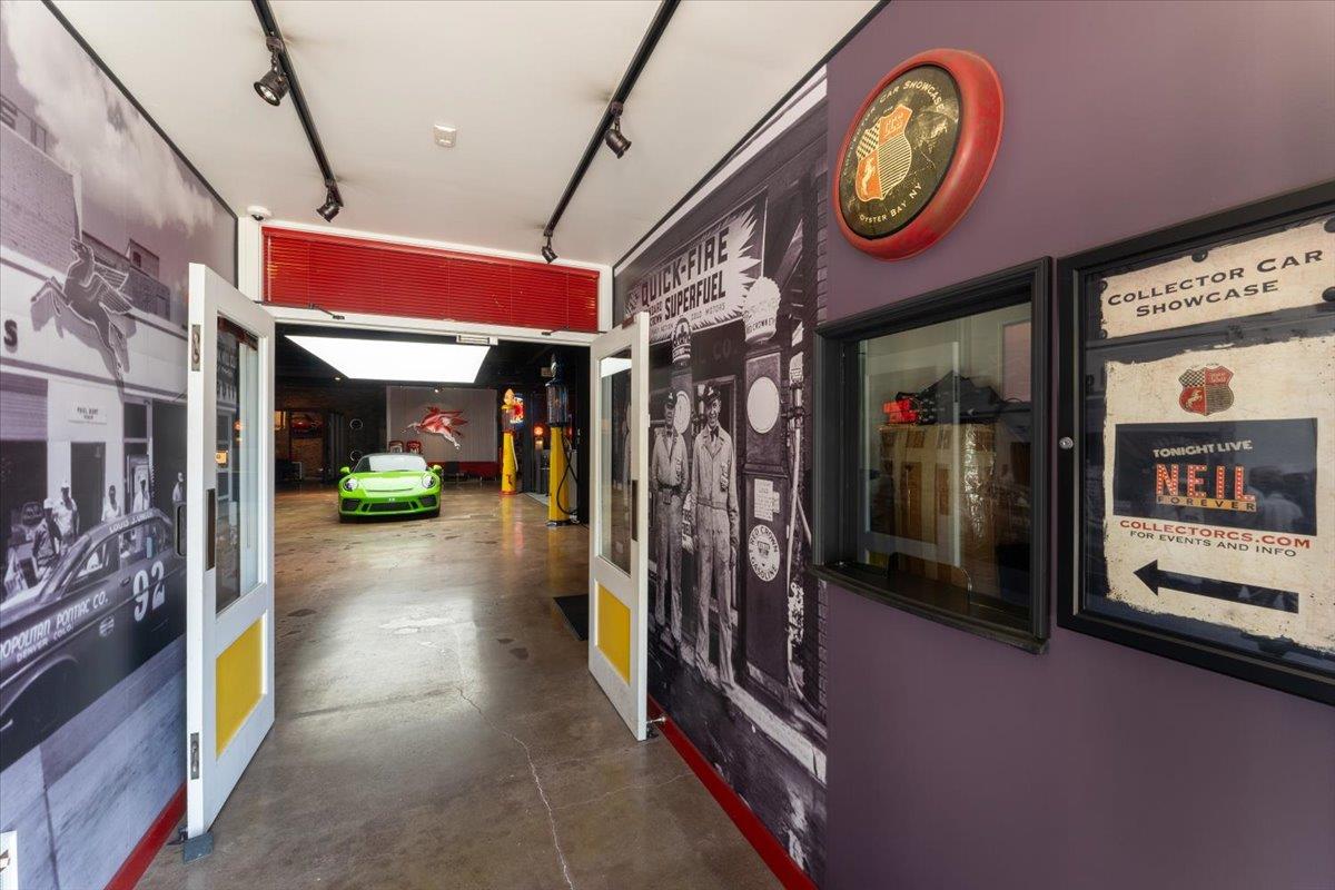 85 Pine Hollow Road, Oyster Bay, NY 11771