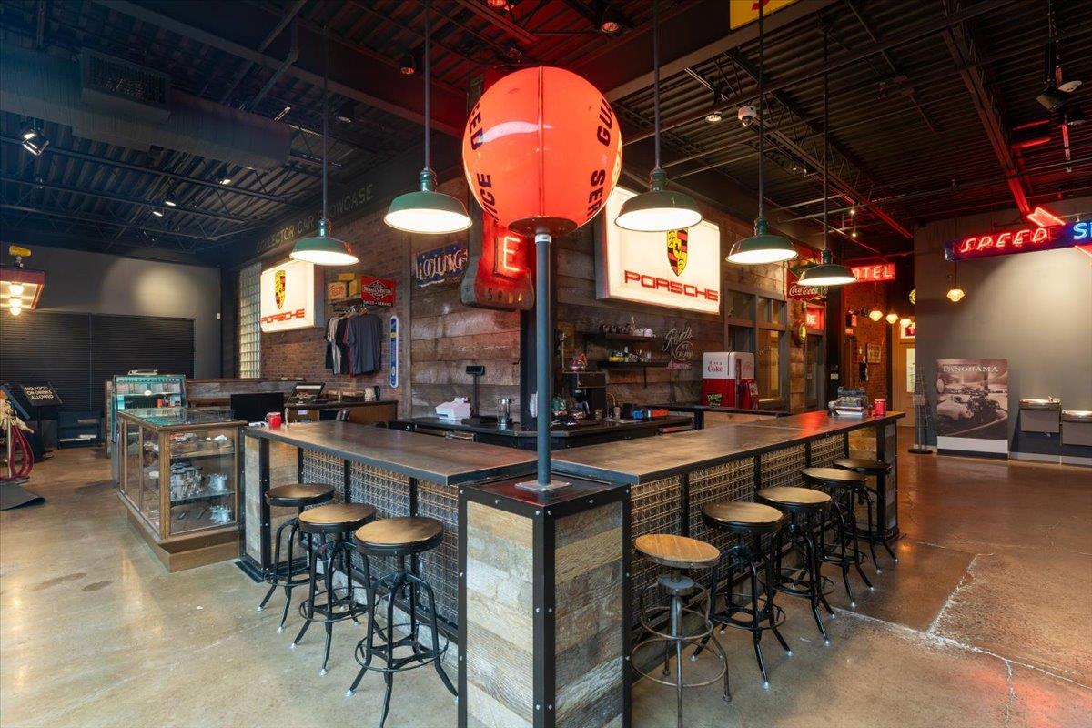 85 Pine Hollow Road, Oyster Bay, NY 11771