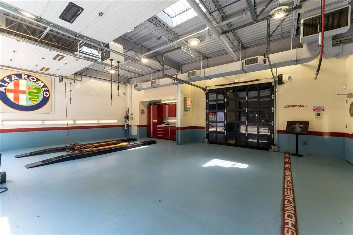 85 Pine Hollow Road, Oyster Bay, NY 11771