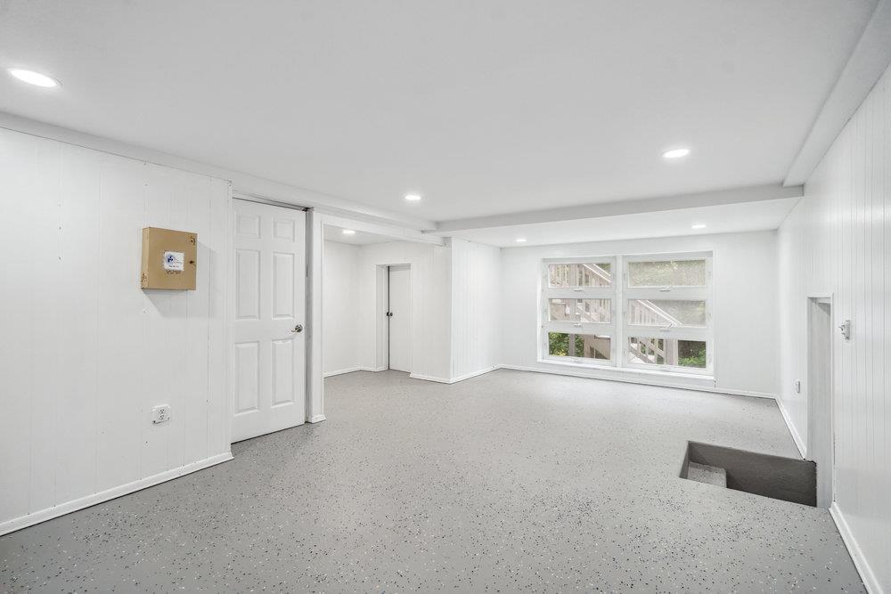 542 Montauk Highway, Southampton, NY 11968