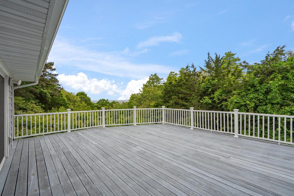 542 Montauk Highway, Southampton, NY 11968